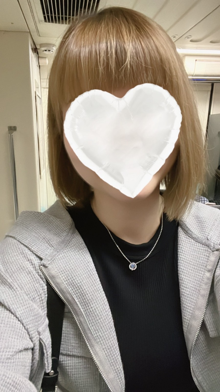Y o r i ( 優 莉 )