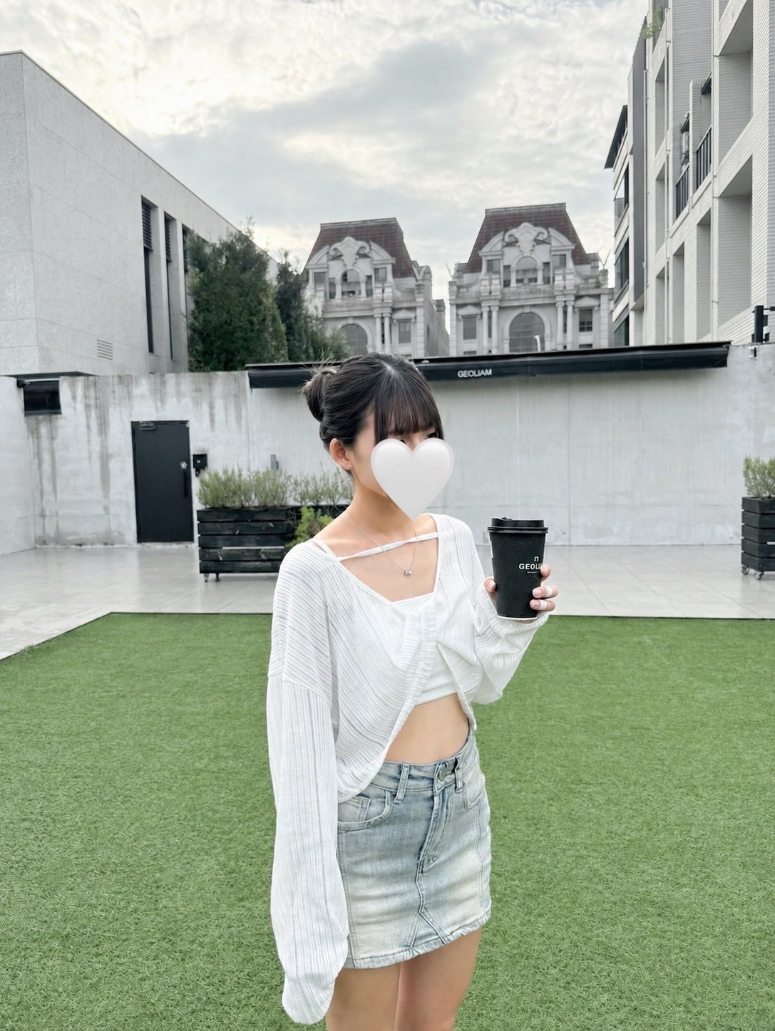 彤彤